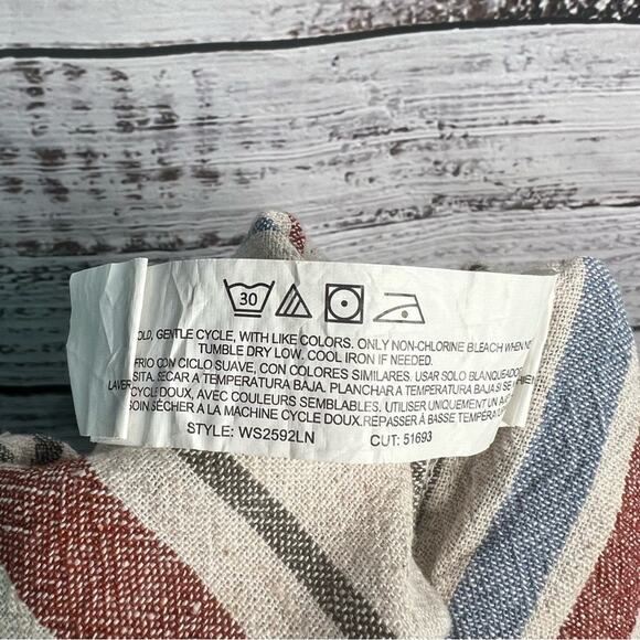 Royalty For Me Linen Blend Striped Shorts Medium Raw Frayed Hem NEW - Picture 6 of 8